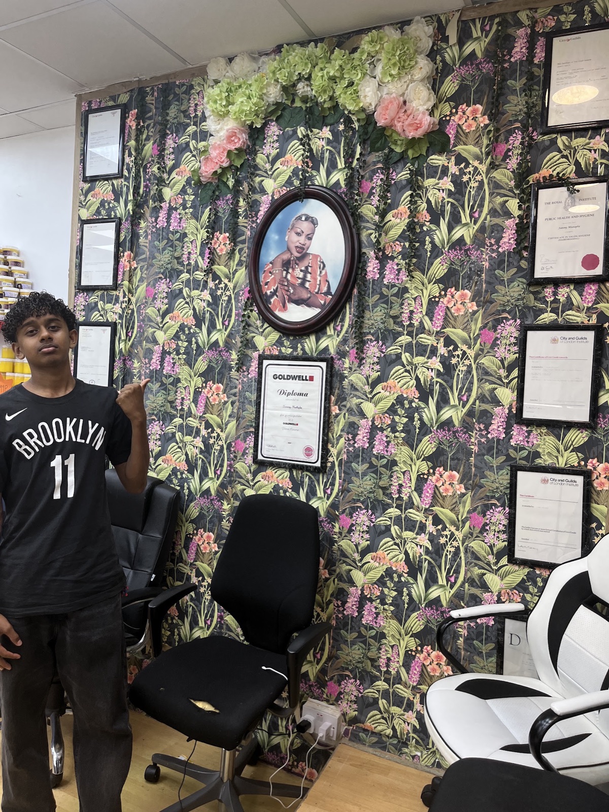 Jummy Unisex Hair & Beauty Salon in Kilburn London